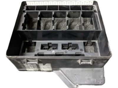 BMW 61-13-1-374-129 Fuse Box