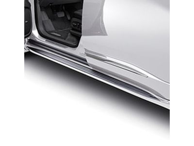 GM 84357965 Molded Assist Steps in Silver Ice Metallic