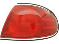 OEM 2002 Buick LeSabre Tail Lamp Assembly - 15228560