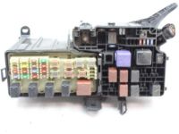 OEM 2002 Toyota Camry Fuse Box - 82720-06040