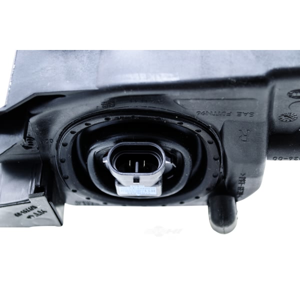 Hella Passenger Side Replacement Fog Light 008275041