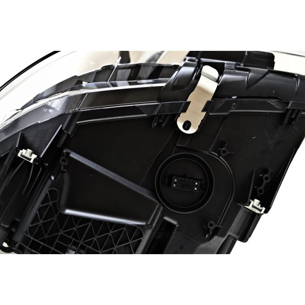 Hella Headlamp - Passenger Side 011072961