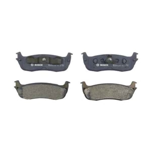 Bosch QuietCast™ Premium Organic Rear Disc Brake Pads for 2004 Lincoln Town Car - BP711