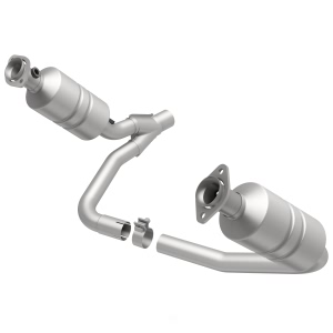 MagnaFlow Direct Fit Catalytic Converter for 2006 Mitsubishi Raider - 445627